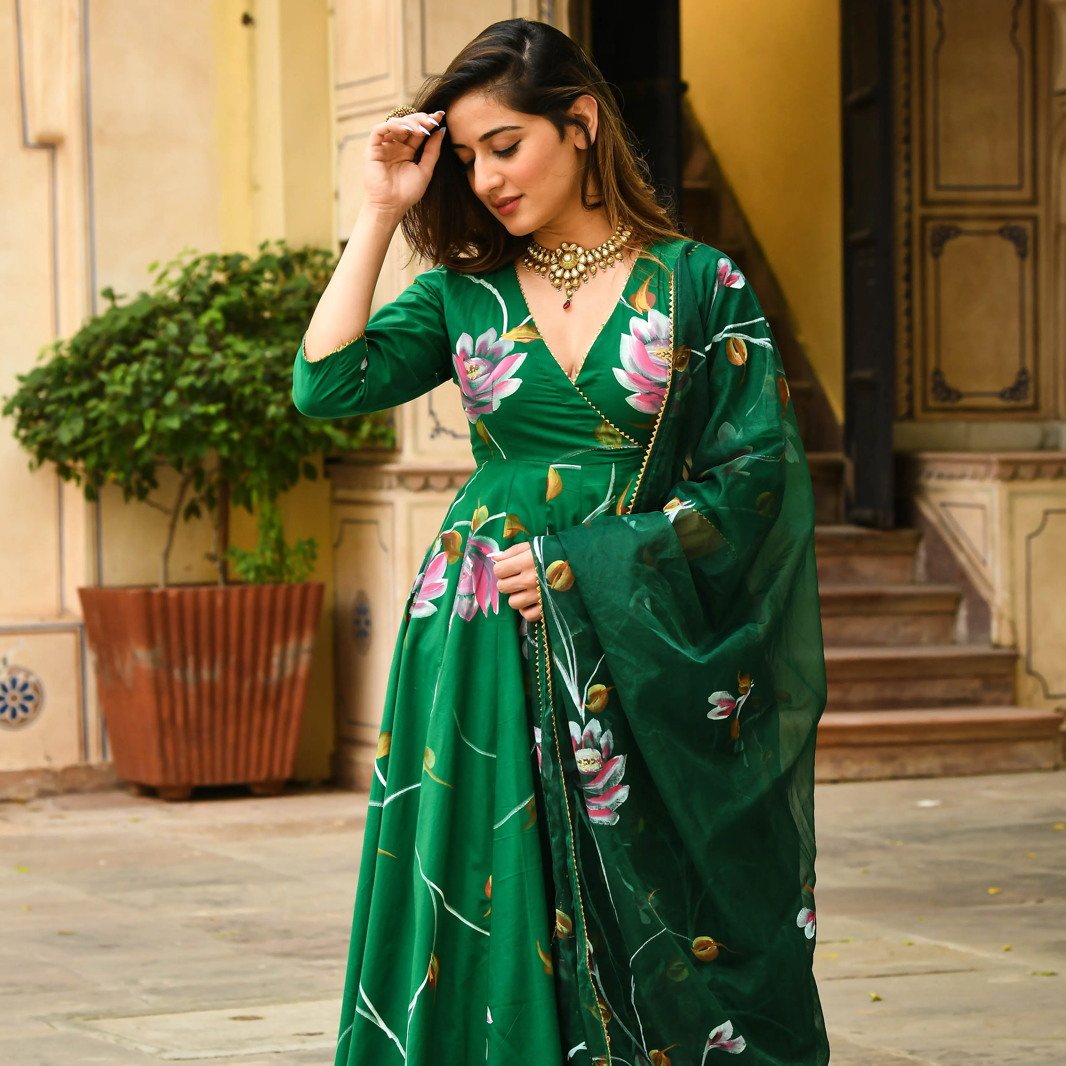 Bunaai Bright Green Handpainted Suit Set