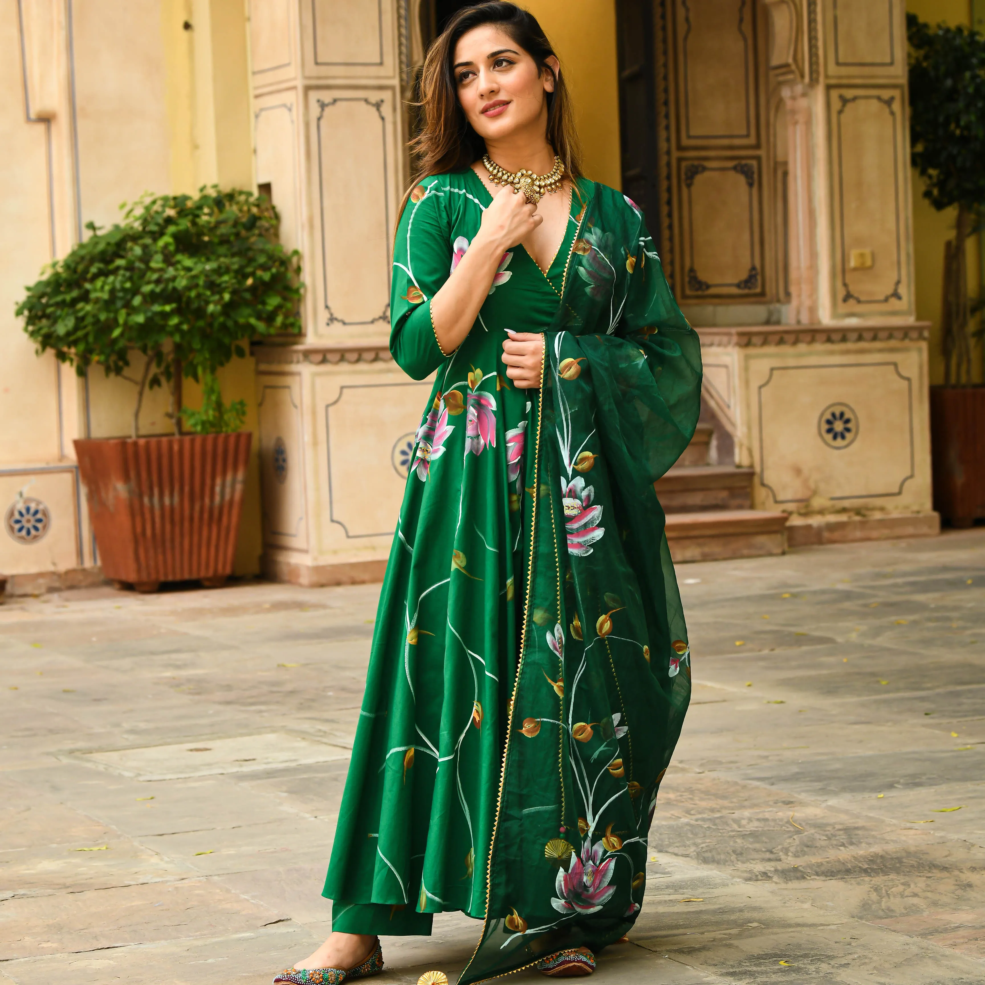 Bunaai Bright Green Handpainted Suit Set