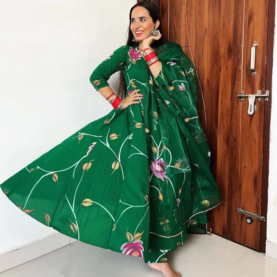 Bunaai Bright Green Handpainted Suit Set