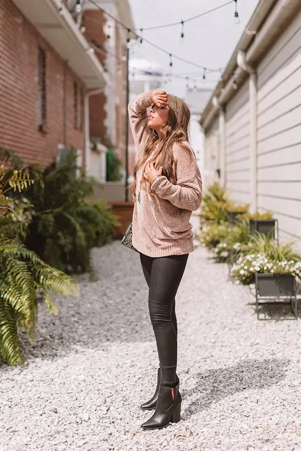Cozy Celebration Chenille Sweater In Iced Latte