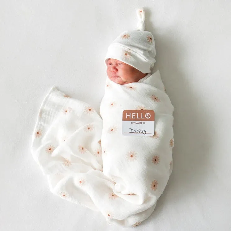 Lulujo Bamboo Bonnet & Swaddle Set
