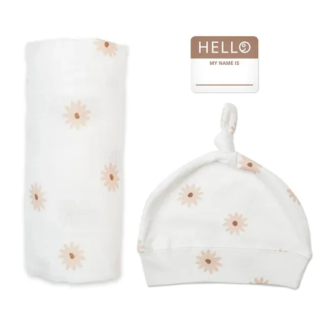Lulujo Bamboo Bonnet & Swaddle Set